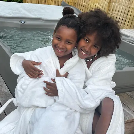 Διαμέρισμα Sept Fontaines * Jacuzzi & Sauna